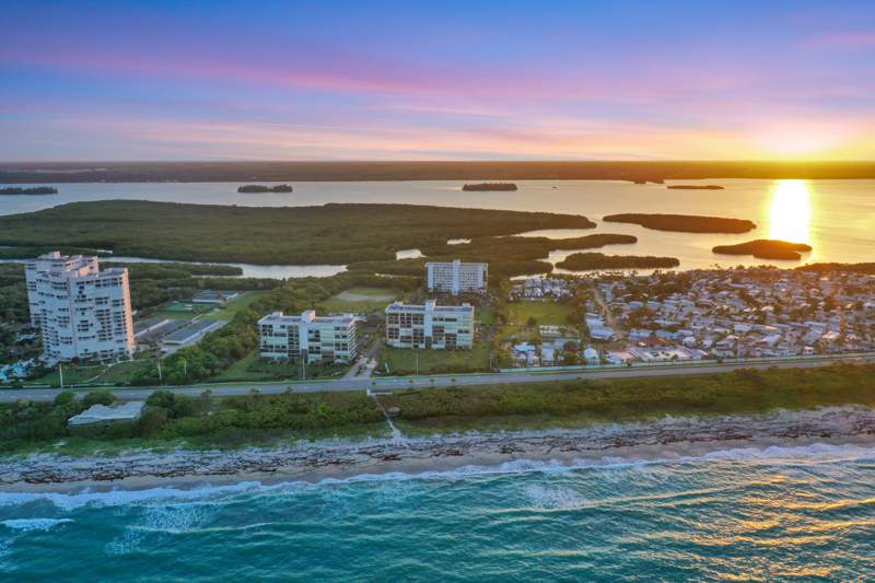 2 bedroom Condominium at 5059 N Hwy A1a #701, Bryn Mawr Ocean Towers, A Condominium, Fort Pierce — photo 4