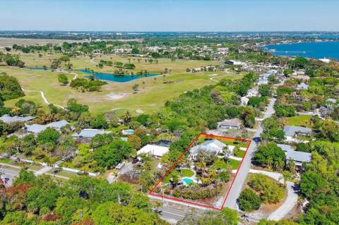 2366 SE Country Club Lane, Stuart FL - photo 10 of 53