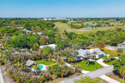 2366 SE Country Club Lane, Stuart FL - photo 14 of 53