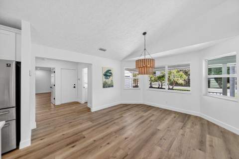 2366 SE Country Club Lane, Stuart FL - photo 16 of 53