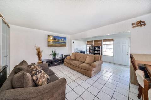 7 Ann Lee Lane, Tamarac FL - photo 19 of 54