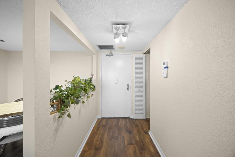 2 bedroom Condominium at 10777 W Sample Road #508, Country Club Tower Of Coral, Coral Springs — photo 2