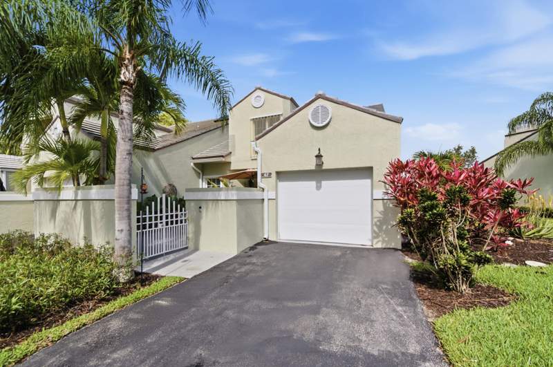 2 bedroom Villa at 47 N Lakeshore Drive, Lakeshore, Hypoluxo — photo 2