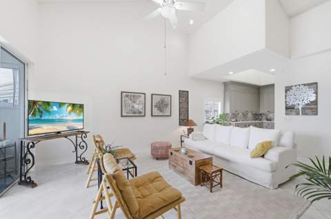 47 N Lakeshore Drive, Hypoluxo FL - photo 12 of 71