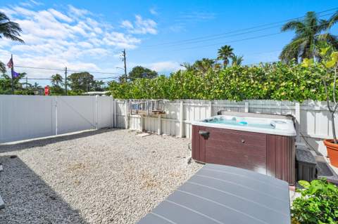2824 NW 6th Avenue, Wilton Manors FL - photo 13 of 60