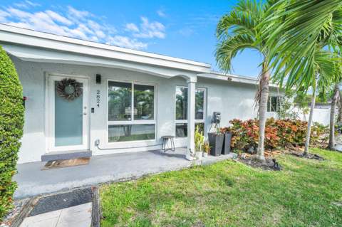 2824 NW 6th Avenue, Wilton Manors FL - photo 12 of 60