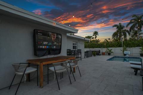 2824 NW 6th Avenue, Wilton Manors FL - photo 7 of 60