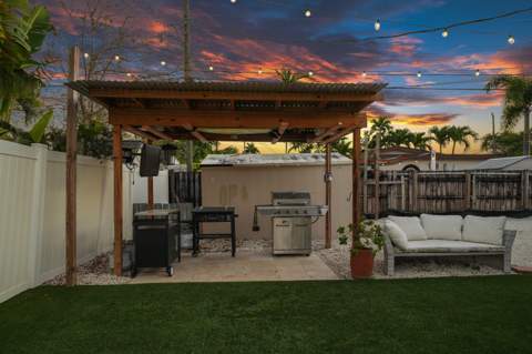 2824 NW 6th Avenue, Wilton Manors FL - photo 9 of 60