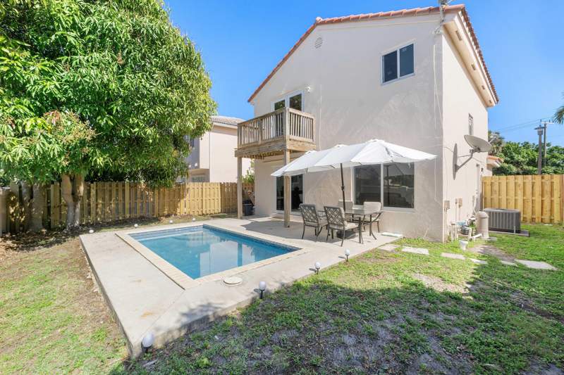 3 bedroom Single Family Residence at 6363 Seagrape Circle, Coral Bay Replat Section One, Margate — photo 5