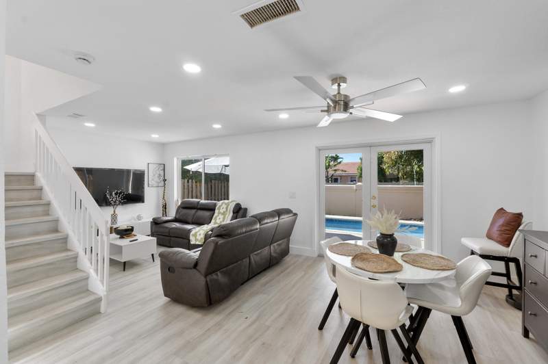 3 bedroom Single Family Residence at 6363 Seagrape Circle, Coral Bay Replat Section One, Margate — photo 3