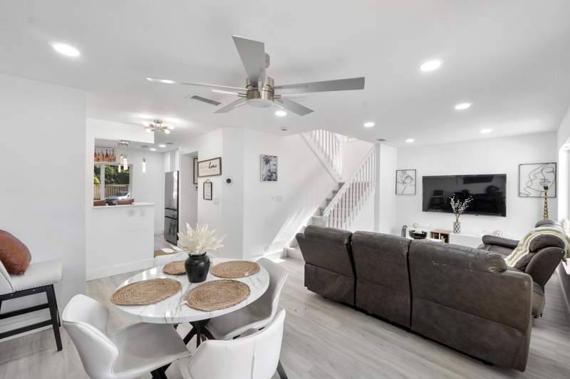 3 bedroom Single Family Residence at 6363 Seagrape Circle, Coral Bay Replat Section One, Margate — photo 4