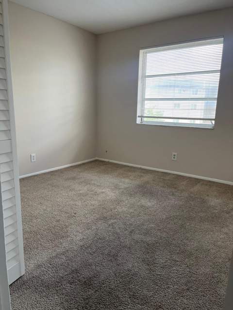 4800 NW 24th Court #D214, Lauderdale Lakes FL - photo 9 of 16