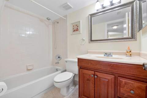 116 Lake Emerald Drive #403, Oakland Park FL - photo 13 of 27