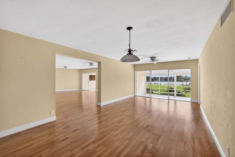 3 bedroom Condominium at 478 Tequesta Drive #205, Whitehall Condo, Tequesta — photo 4