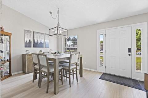 861 SE Cavern Avenue, Port St. Lucie FL - photo 6 of 25