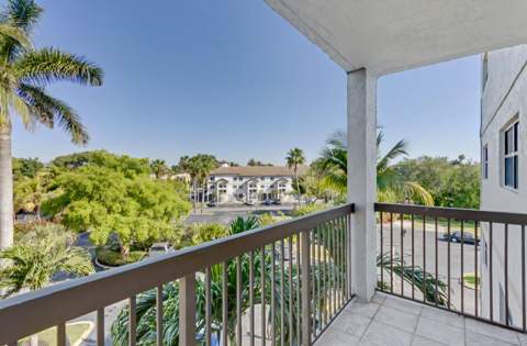 701 NW 19th Street #401, Fort Lauderdale FL - photo 14 of 47
