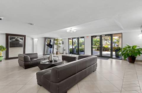 701 NW 19th Street #401, Fort Lauderdale FL - photo 7 of 47