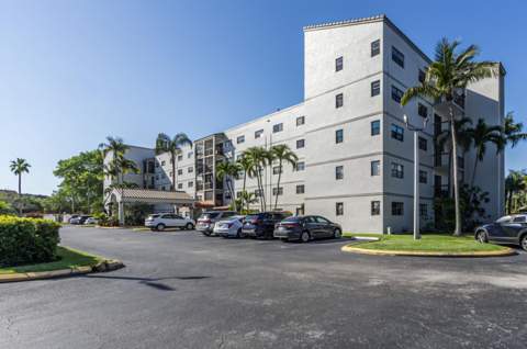 701 NW 19th Street #401, Fort Lauderdale FL - photo 21 of 47