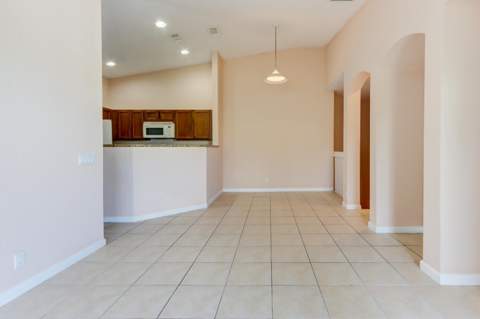 3061 Laurel Ridge Circle, Riviera Beach FL - photo 7 of 20