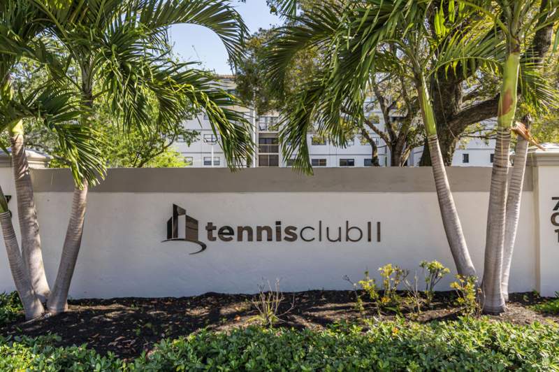 2 bedroom Condominium at 701 NW 19th Street #401, Tennis Club II, Fort Lauderdale — photo 2