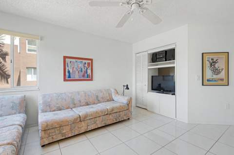 7552 Trent Drive #301, Tamarac FL - photo 20 of 35