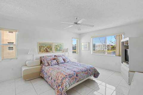 7552 Trent Drive #301, Tamarac FL - photo 21 of 35