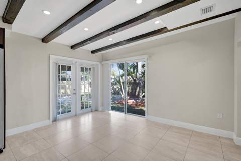 131 NE 51st Street, Oakland Park FL - photo 9 of 22