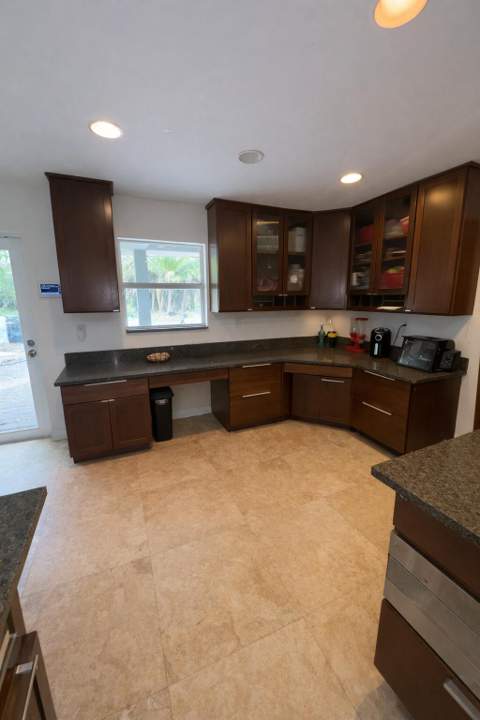481 S 56th Ter Terrace, West Palm Beach FL - photo 14 of 28