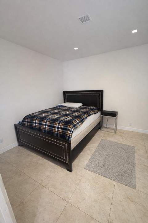 481 S 56th Ter Terrace, West Palm Beach FL - photo 16 of 28