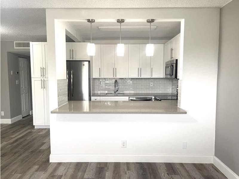 1 bedroom Condominium at 700 Village Green Court #319, Village Green Hampton Con, Palm Springs — photo 4