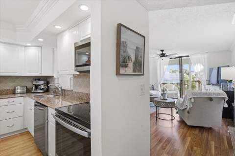 5370 Las Verdes Circle #303, Delray Beach FL - photo 10 of 48