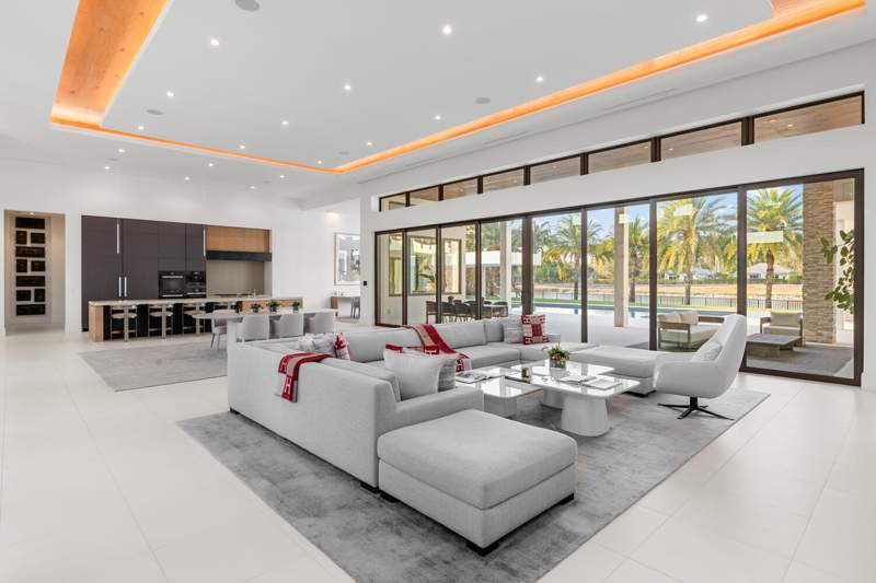 6 bedroom Single Family Residence at 12381 Cypress Island Way, Cypress Island Of Palm Beach Polo & Country Club, Wellington — photo 4