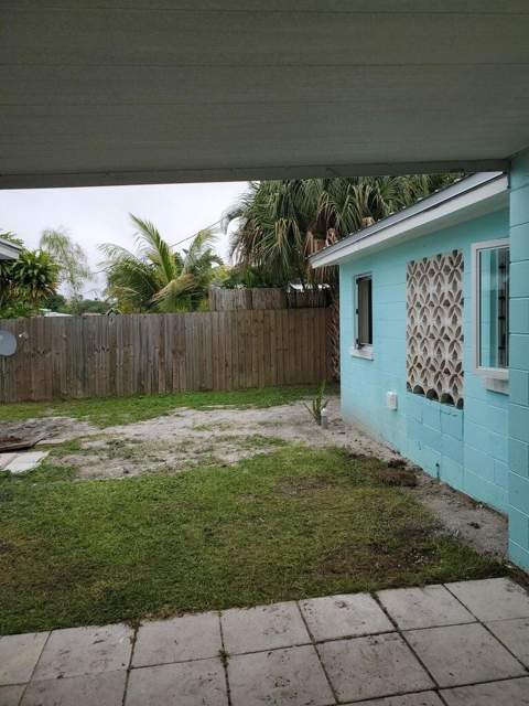 2574 NE Roberta Street, Jensen Beach FL - photo 23 of 25