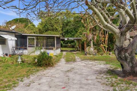 5133 Pine Grove Drive, West Palm Beach FL - photo 22 of 27