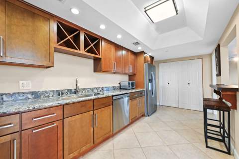 5951 Wellesley Park Drive #Apt 702, Boca Raton FL - photo 10 of 27