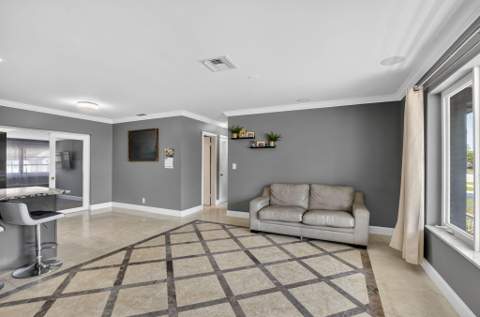 257 SW 5th Street, Boca Raton FL - photo 8 of 62