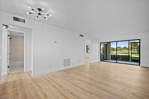 13369 Touchstone Place #101, Palm Beach Gardens FL - photo 7 of 21