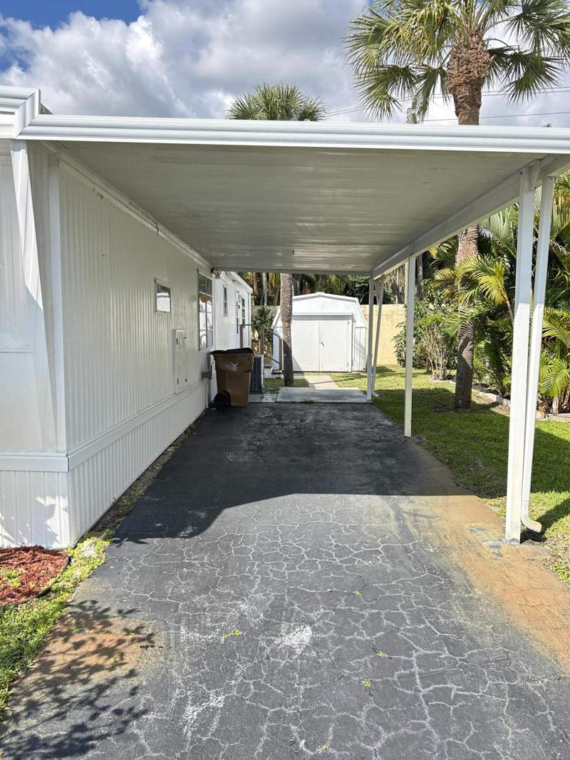 2 bedroom Manufactured Home at 615 Alamanda Lane, Pine Tree Park Co-Op, Deerfield Beach — photo 4