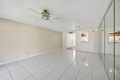 6525 S Oriole Boulevard, Delray Beach FL - photo 11 of 29