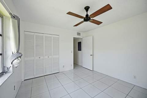 6525 S Oriole Boulevard, Delray Beach FL - photo 14 of 29