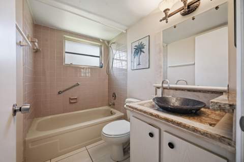 6525 S Oriole Boulevard, Delray Beach FL - photo 15 of 29