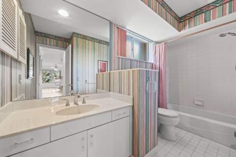 664 Forsyth Street #6, Boca Raton FL - photo 16 of 46