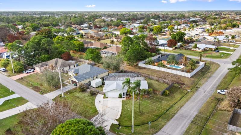 4 bedroom Single Family Residence at 501 SW Todd Avenue, Port St Lucie Section 4, Port St. Lucie — photo 4