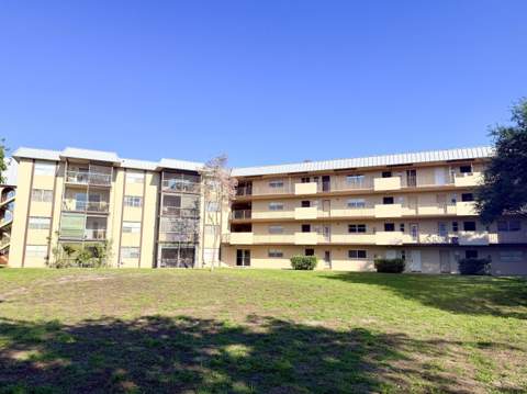 6260 S Falls Cir Drive #201, Lauderhill FL - photo 24 of 32