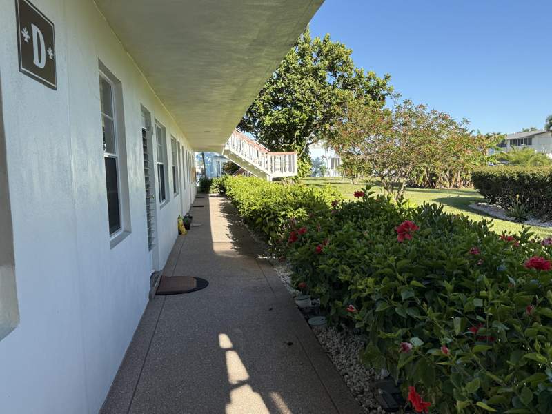 2 bedroom Condominium at 81 Camden Drive #D, Century Village- Camden Condos, West Palm Beach — photo 5