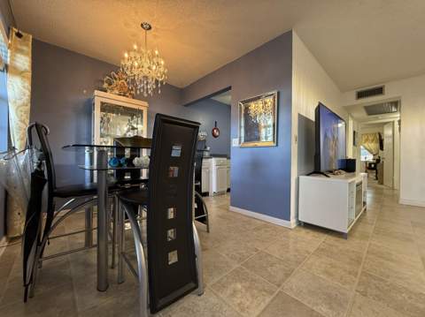 81 Camden Drive #D, West Palm Beach FL - photo 11 of 19