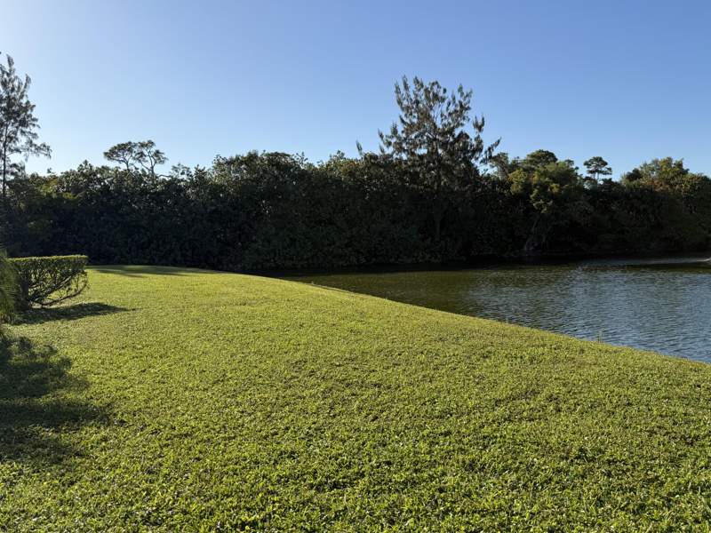 2 bedroom Condominium at 81 Camden Drive #D, Century Village- Camden Condos, West Palm Beach — photo 4