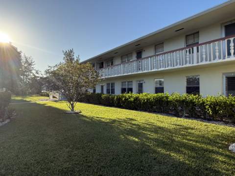 81 Camden Drive #D, West Palm Beach FL - photo 19 of 19