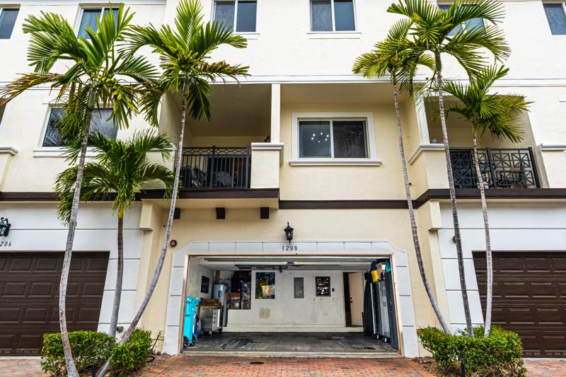 3 bedroom Townhouse at 1208 Coastal Bay Boulevard, Coastal Bay Colony, Boynton Beach — photo 2