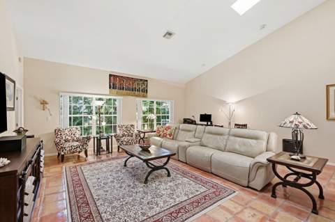 4115 Carriage Drive #P2, Pompano Beach FL - photo 9 of 54